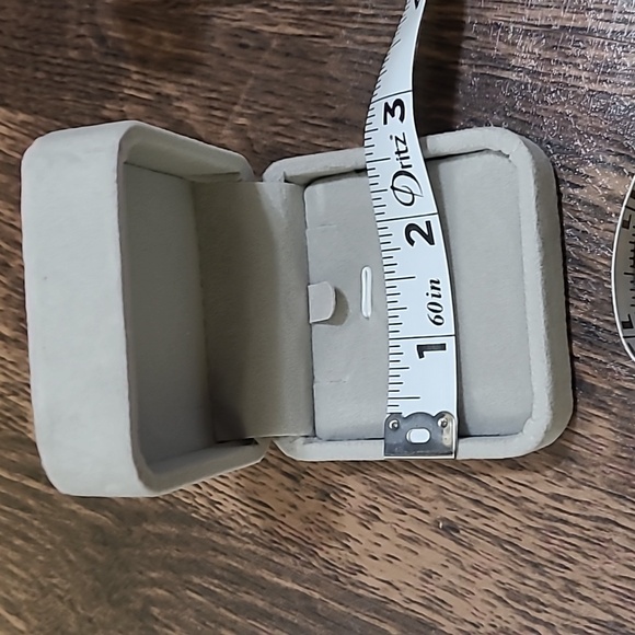 Gray Generic Empty Jewelry Boxes - Picture 5 of 5
